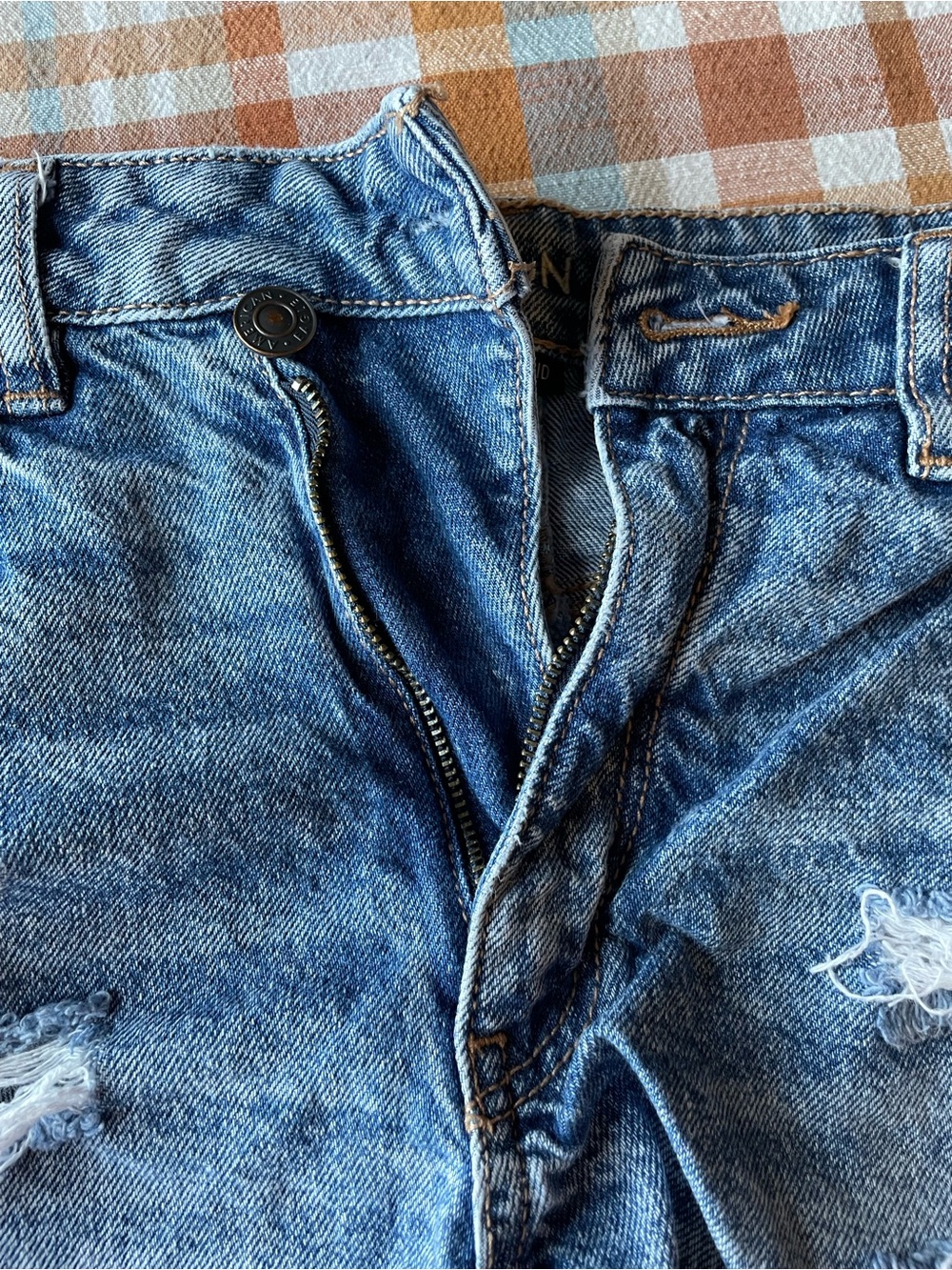 American Eagle Women’s Distressed Denim Shorts - Blue - Picture 7 of 10